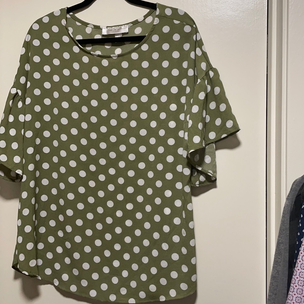 Short Sleeve ruffled blouse